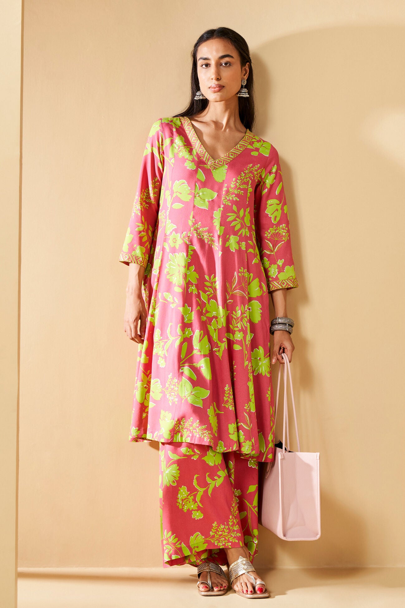 Kurta Set in Floral Colour 