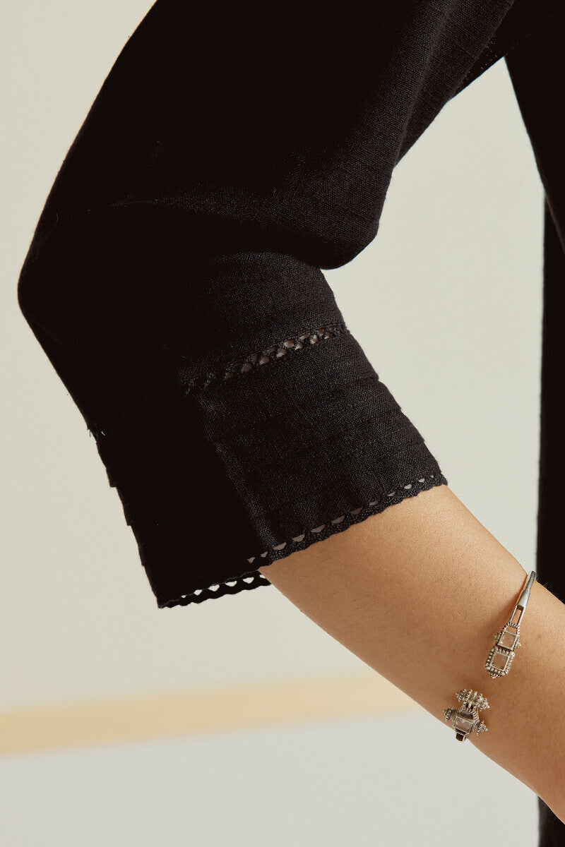 Noir Essence Minimal Kurta Set